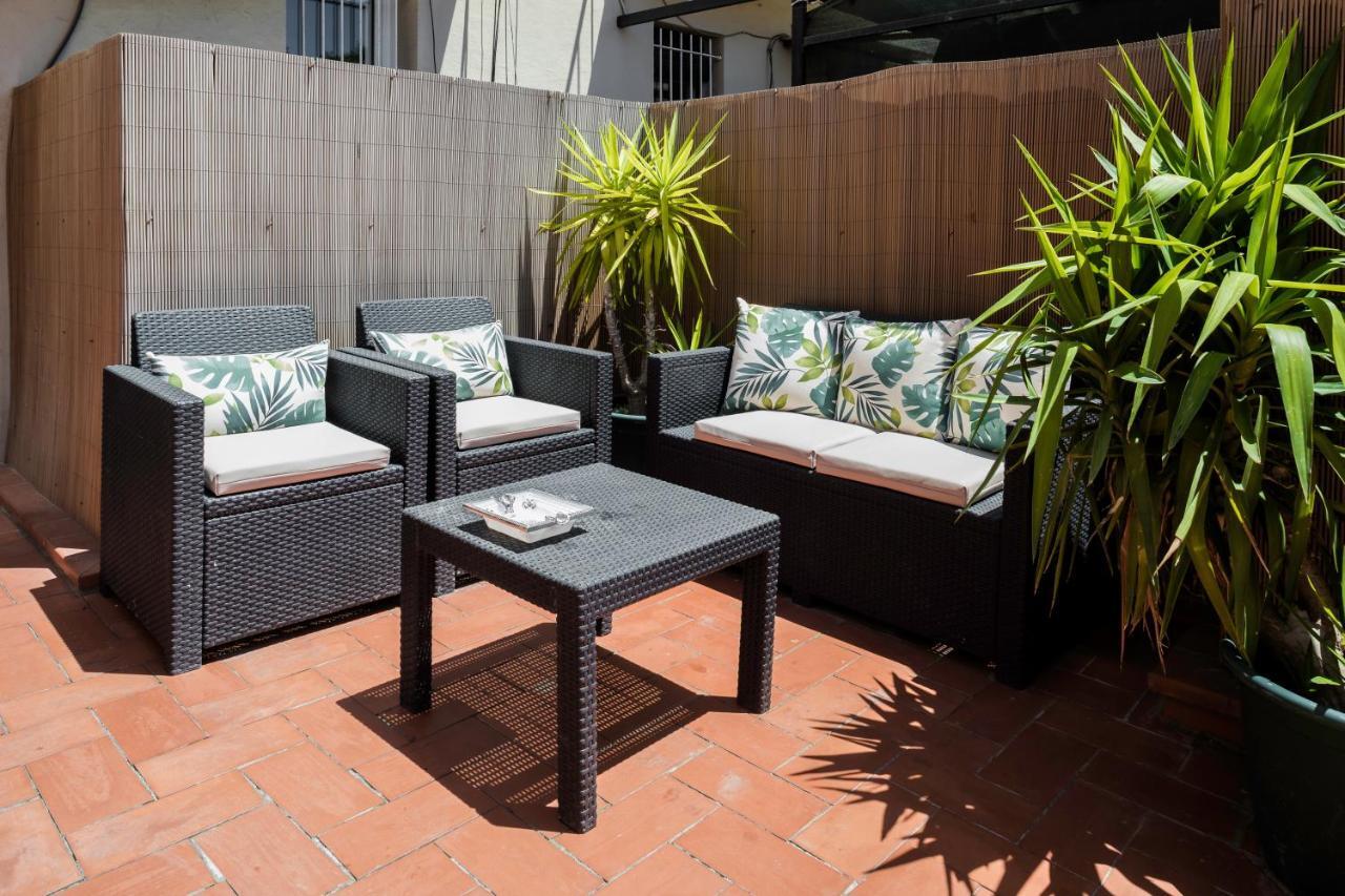 Magic Apartment With Private Terrace Barcelona Bagian luar foto